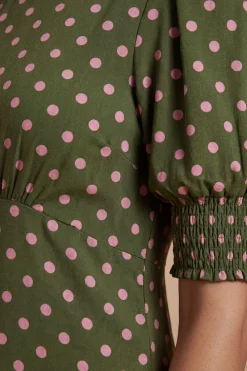 Robe Midi Petite Rose À Pois Avec Poignets Froncés