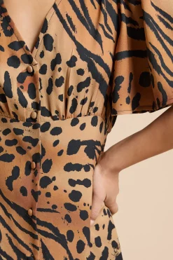 Dorothy Perkins Robe Midi Petite Taille À Avec Boutons Devant, Manches Papillon Et Dos Noué<Femme Robes|Robes Mi-Longues