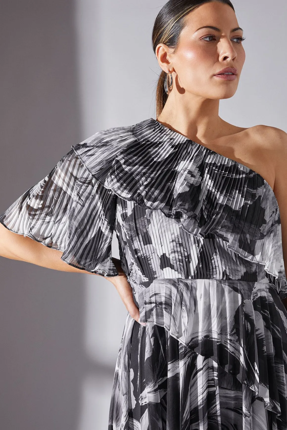 ROBE MIDI PLISSÉE ASYMÉTRIQUE IMPRIMÉE