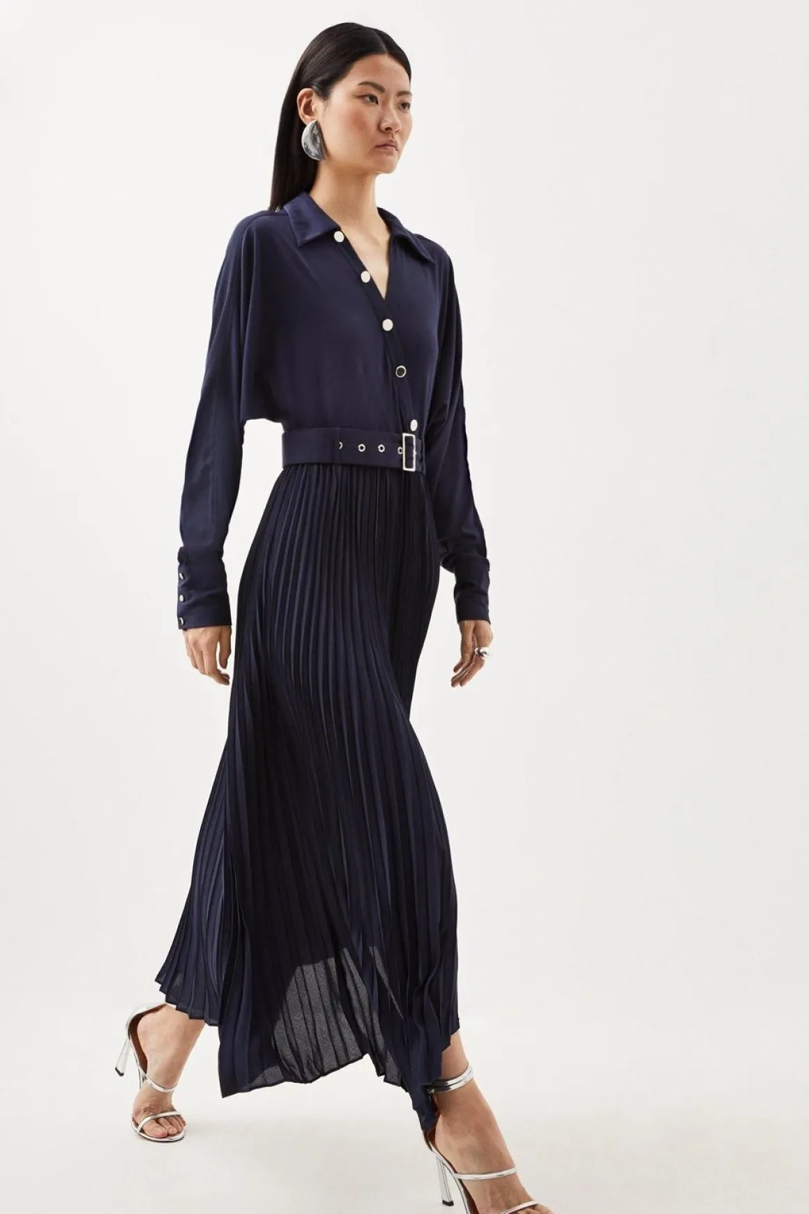Robe midi plissée à ceinture en mélange de jersey et georgette