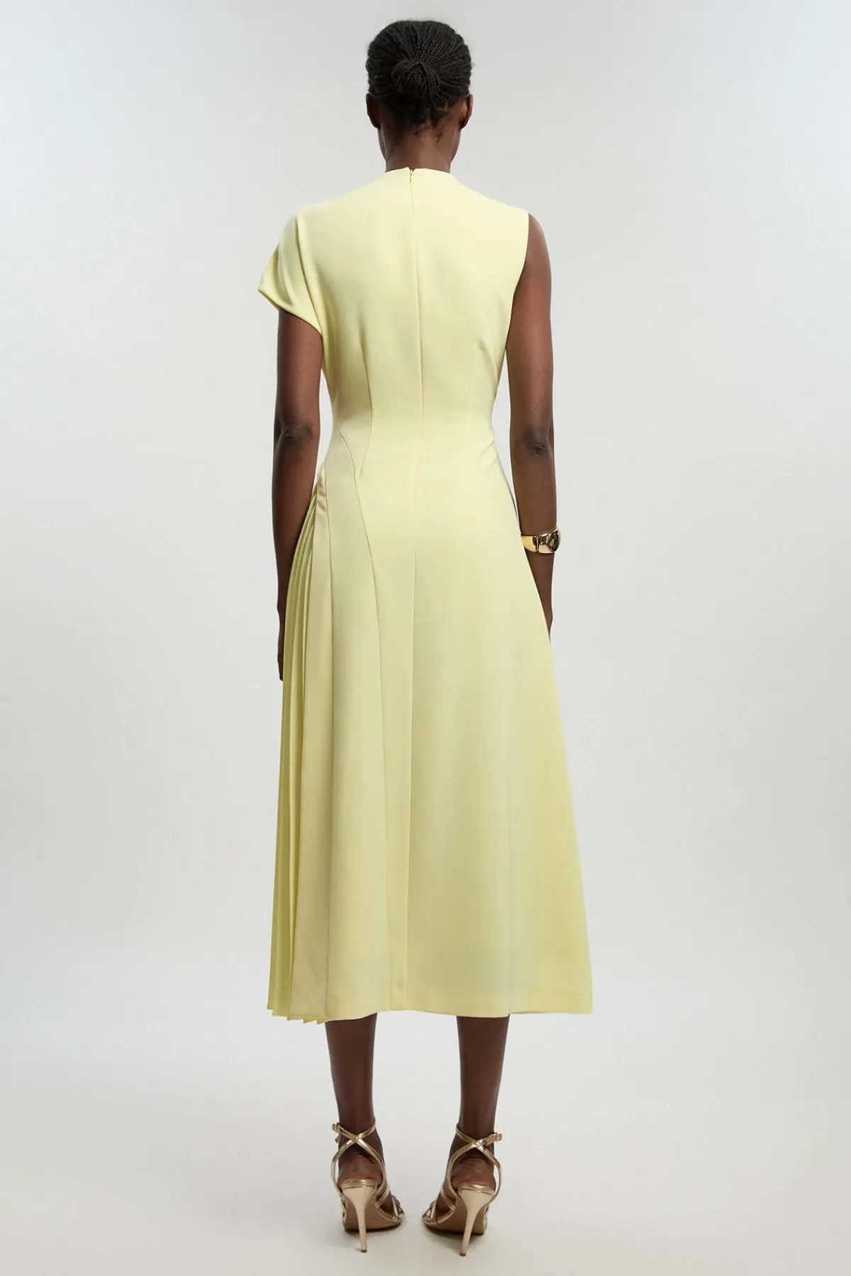 KarenMillen Robe Midi Plissée À Col Montant Coupe Ajustée Fluide<Femme Tailleurs|Robes Mi-Longues