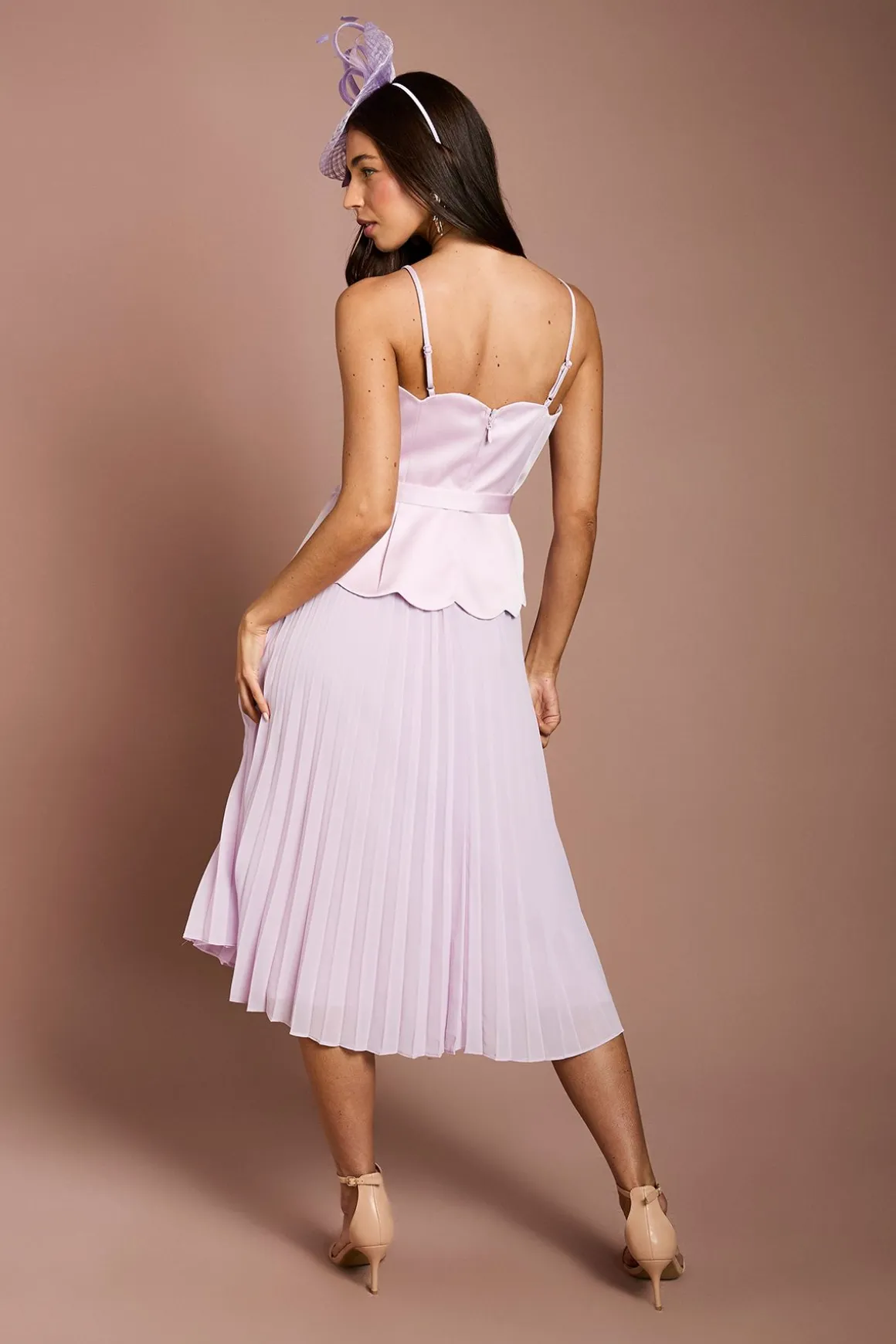 Robe Midi Plissée À Détail Festonné