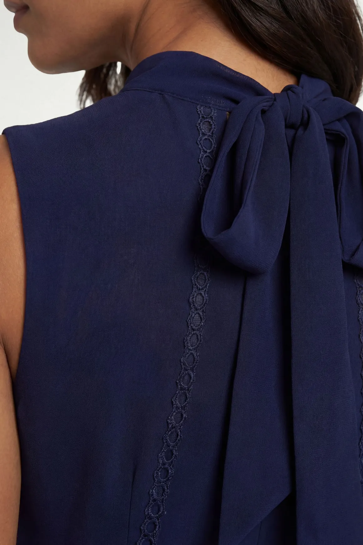 Robe Midi Plissée À Empiècement De Dentelle Florale