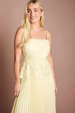 Robe Midi Plissée En Satin Avec Dentelle Petite