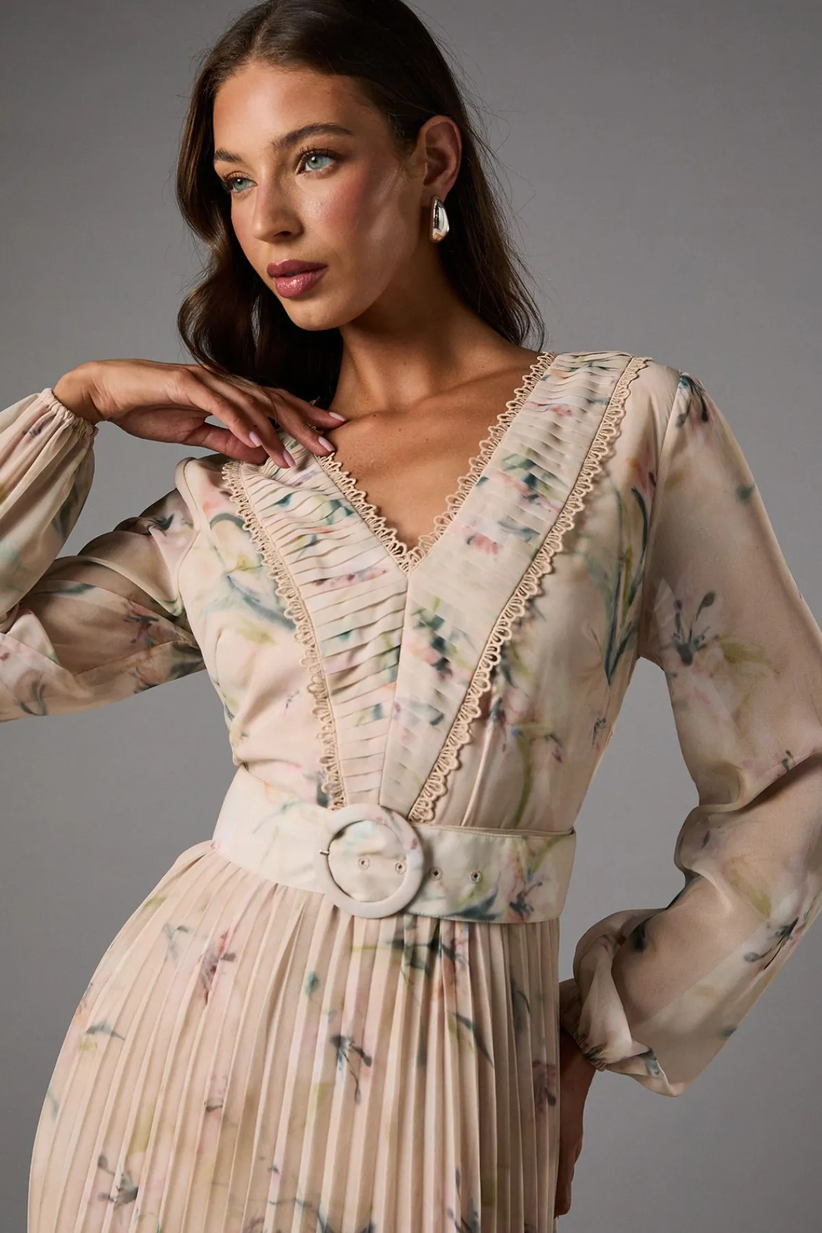 Coast Robe Midi Plissée à Manches Longues et Col V Avec Ceinture<Femme Robes Mi-Longues|Robes À Manches Longues
