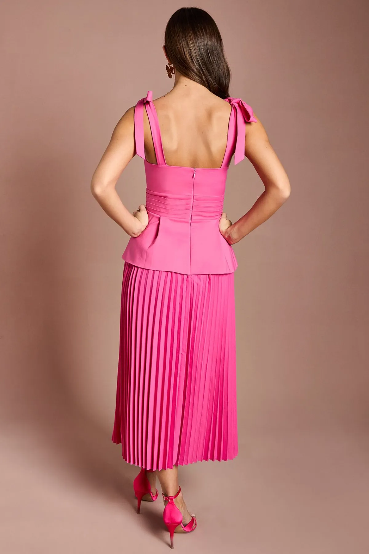 Coast Robe Midi À Plis Sur Le Corsage Avec Nœuds Aux Épaules Et Basque<Femme Toutes Les Robes|Robes Mi-Longues