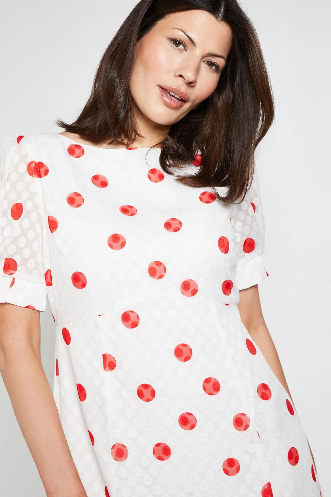 Robe Midi À Pois Avec Ourlet Plissé