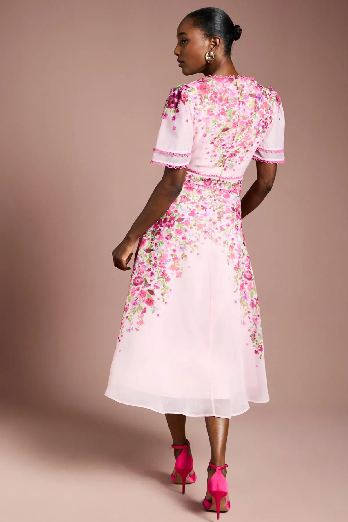 Coast Robe Midi Portefeuille en Organza à Imprimé Floral Placé<Femme Toutes Les Robes|Robes Mi-Longues
