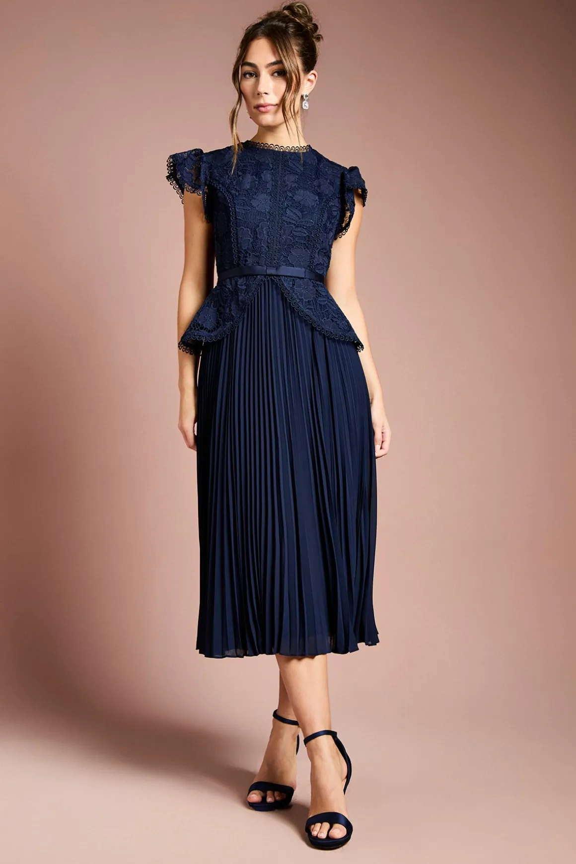 Robe Midi Péplum à Corsage en Dentelle