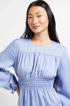 Robe Midi Rayée à Corsage Froncé et Volants Étagés Petite