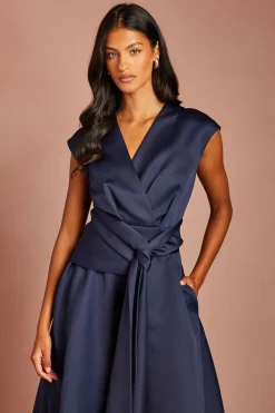 Robe Midi Sans Manches À Col V Avec Détail Cache-cœur Petite Taille