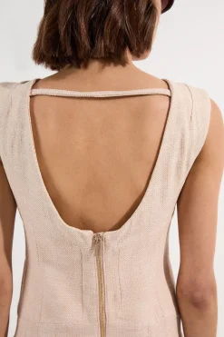 Robe midi sans manches de printemps en tweed ajustée à jupe pleine