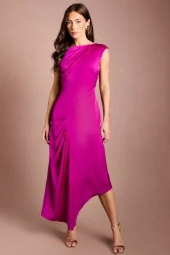 Robe Midi Sans Manches À Dos En V Avec Ourlet Asymétrique