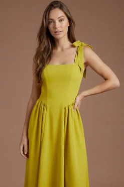 Robe Midi Sans Manches En Crêpe Avec Bretelles À Détail Nœud