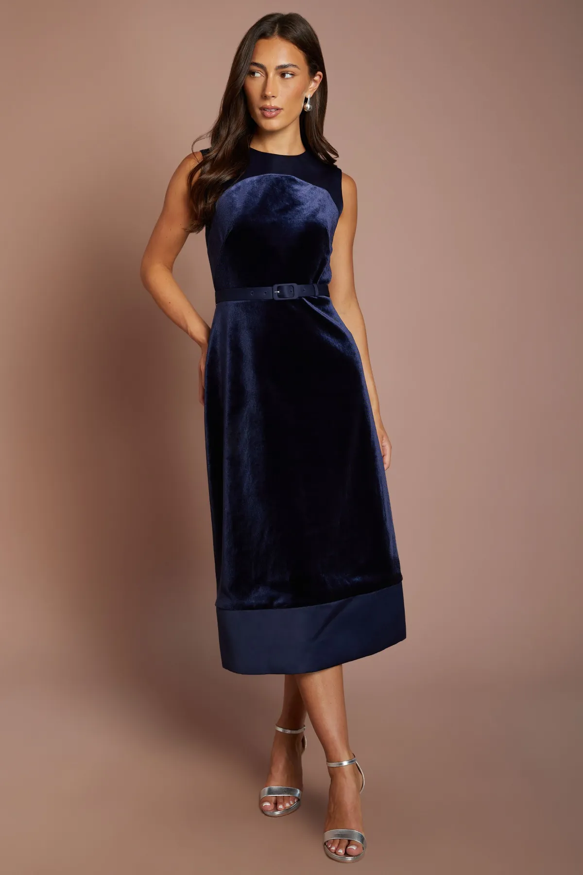 Coast Robe Midi Sans Manches En Velours Et Satin<Femme Robes Mi-Longues|Satin Et Dentelle