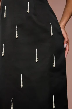 Robe Midi Satinée À Col Licou Avec Perle