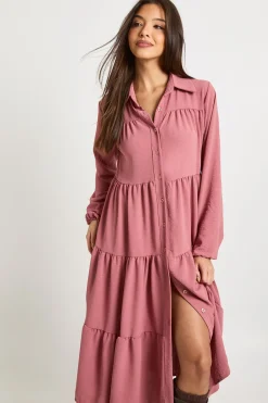 Robe midi smockée texturée à étages