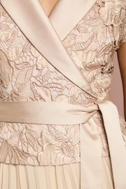 Coast Robe Midi Smoking à Plis avec Haut Cache-Cœur en Dentelle<Femme Robes Mi-Longues|Satin Et Dentelle