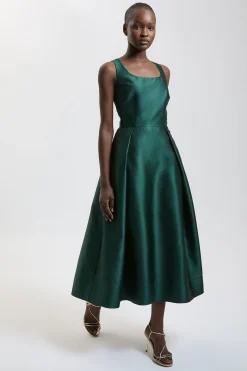 Robe Midi Structurée En Satin À Jupe Ample