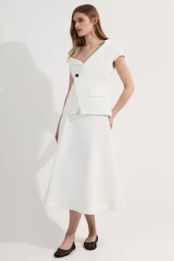 Robe midi sur mesure Petite Clean à col asymétrique, ceinture cintrée et jupe ample
