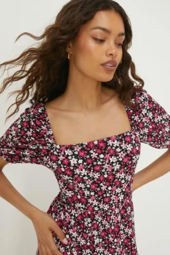 Robe Midi Étagée À Encolure Carrée Motif Ditsy Rose Petite Taille