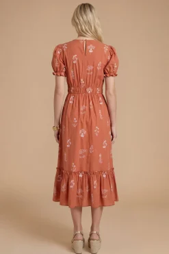 Robe Midi À Étages Avec Manches Bouffantes Brodées