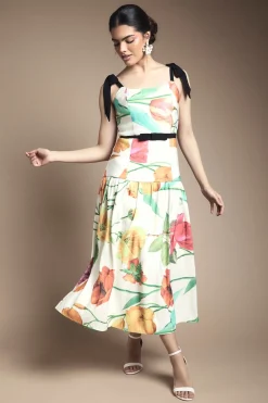 Robe Midi À Taille Basse Avec Détail Nœud