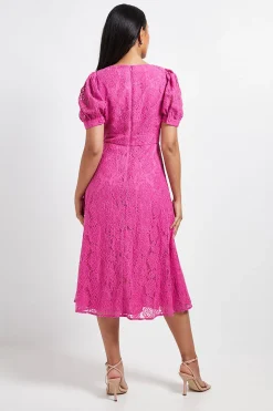 Robe Midi Tea Col V En Dentelle Petite