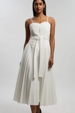 Robe Midi Tissée À Bretelles Avec Taille Basse Et Surpiqûres En Coton
