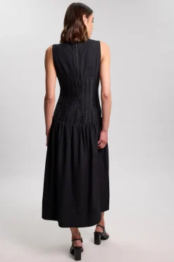 Robe Midi Tissée Texturée À Taille Basse Et Manches Longues