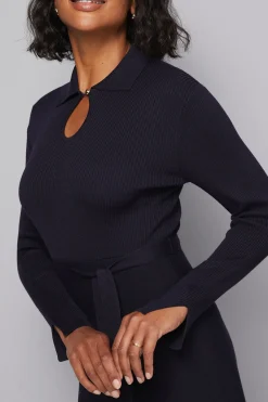 Robe Midi Tricotée à Col Trou de Serrure et Ceinture