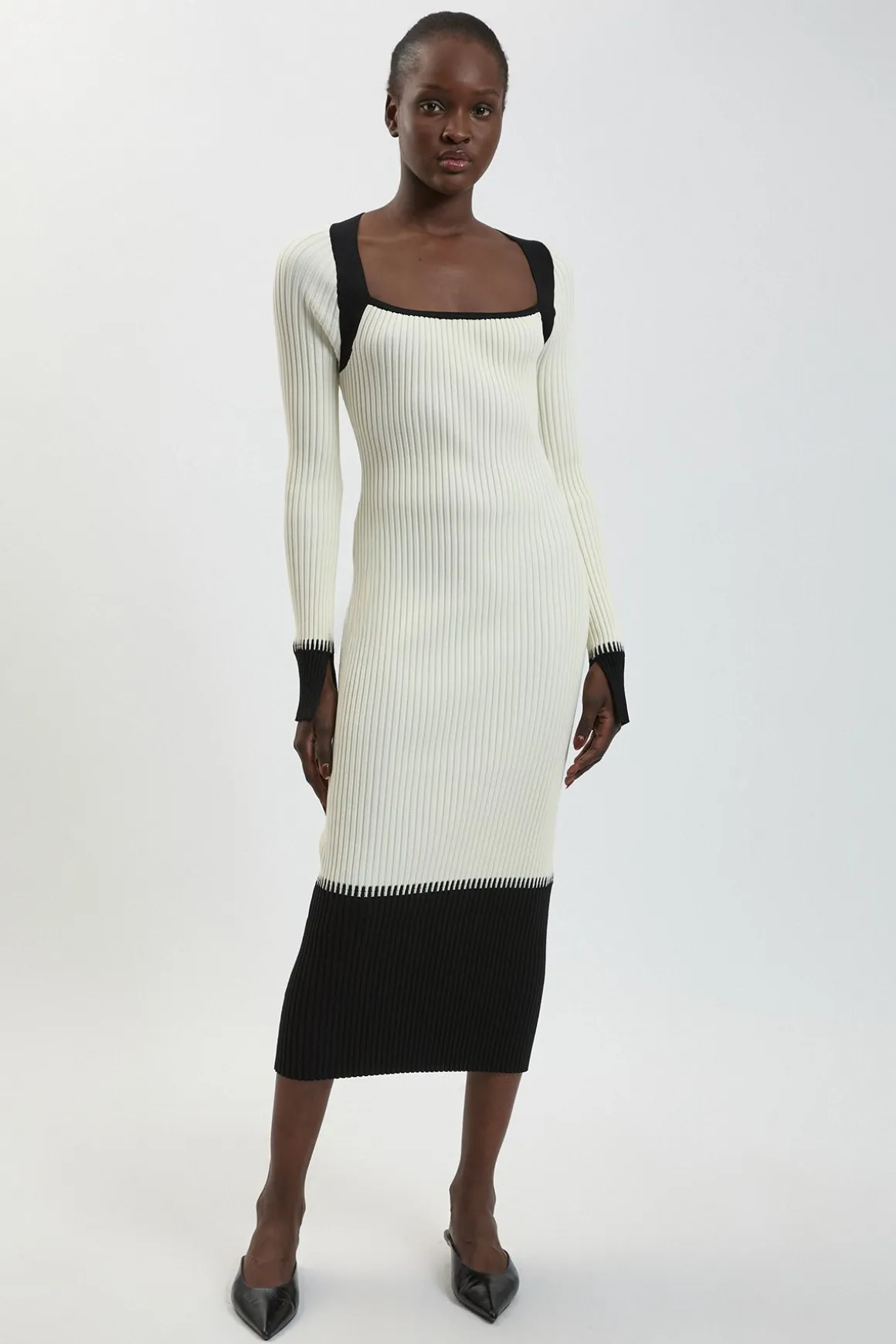 Robe Midi Tricotée À Côtes Décalées Et Blocs De Couleur