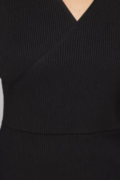 Robe Midi Tricotée à Détail Bouton Petite