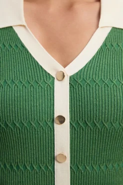 Robe Midi Tricotée en Viscose avec Détails Côtelés et Boutons Couleur Contrastante
