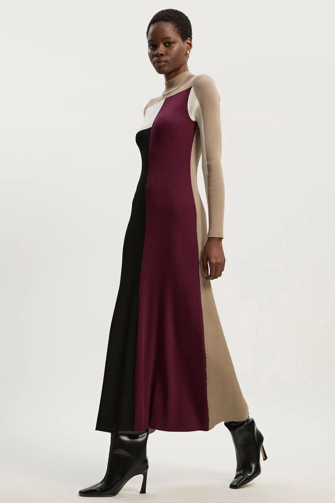 Robe Midi Tricotée à Jupe Évasée en Viscose Fluide à Blocs de Couleurs