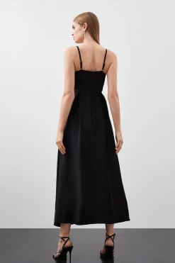 Robe midi évasée ajustée en viscose polie