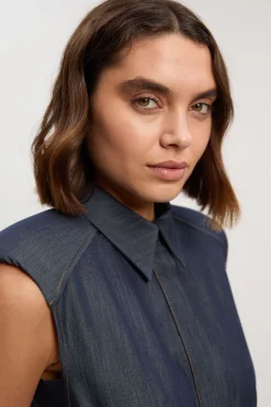 Robe Midi Évasée en Denim Ajustée avec Ceinture et Col
