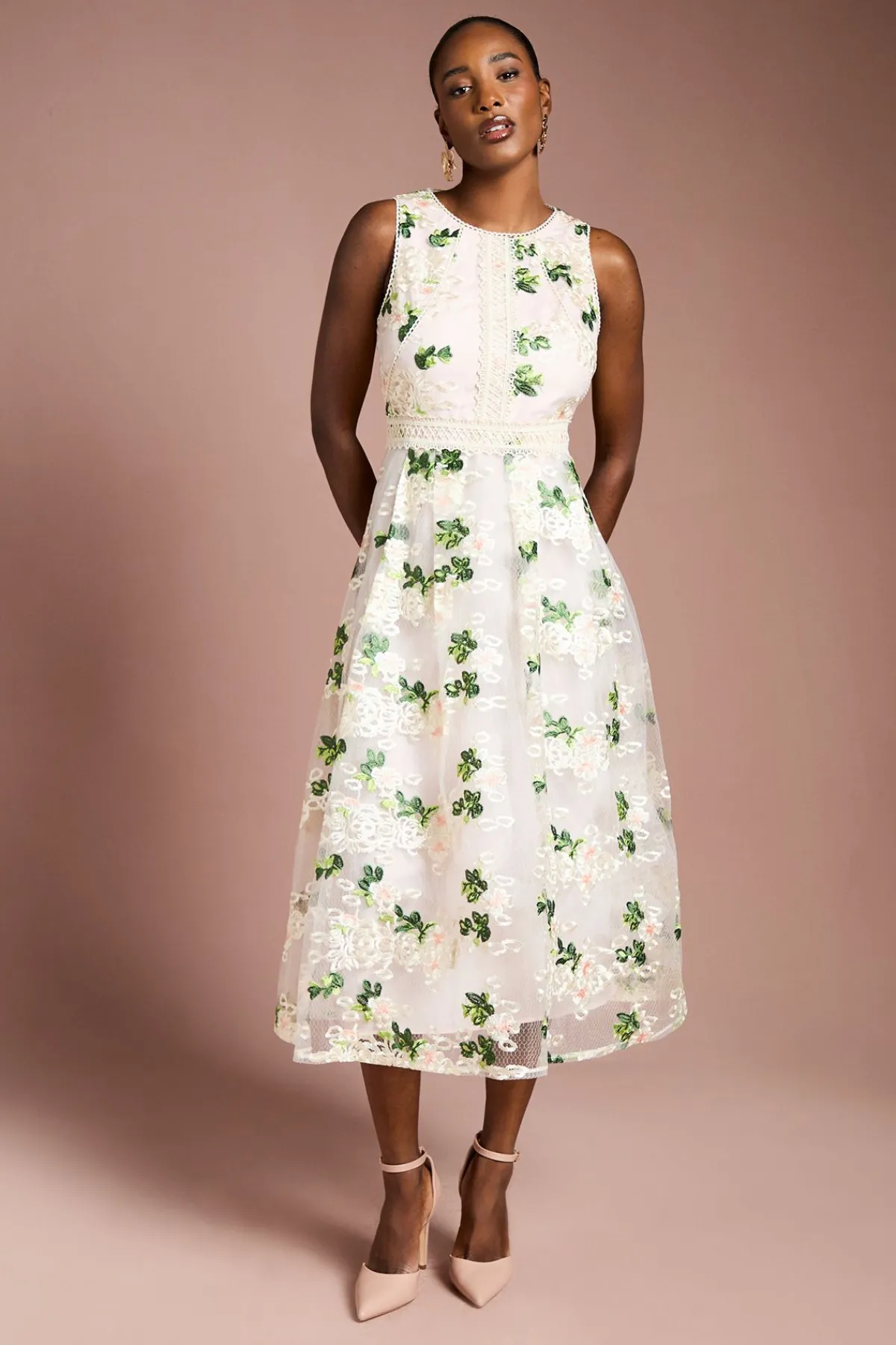 Coast Robe Midi Évasée à Maille Brodée et Finitions Dentelle<Femme Toutes Les Robes|Robes Mi-Longues