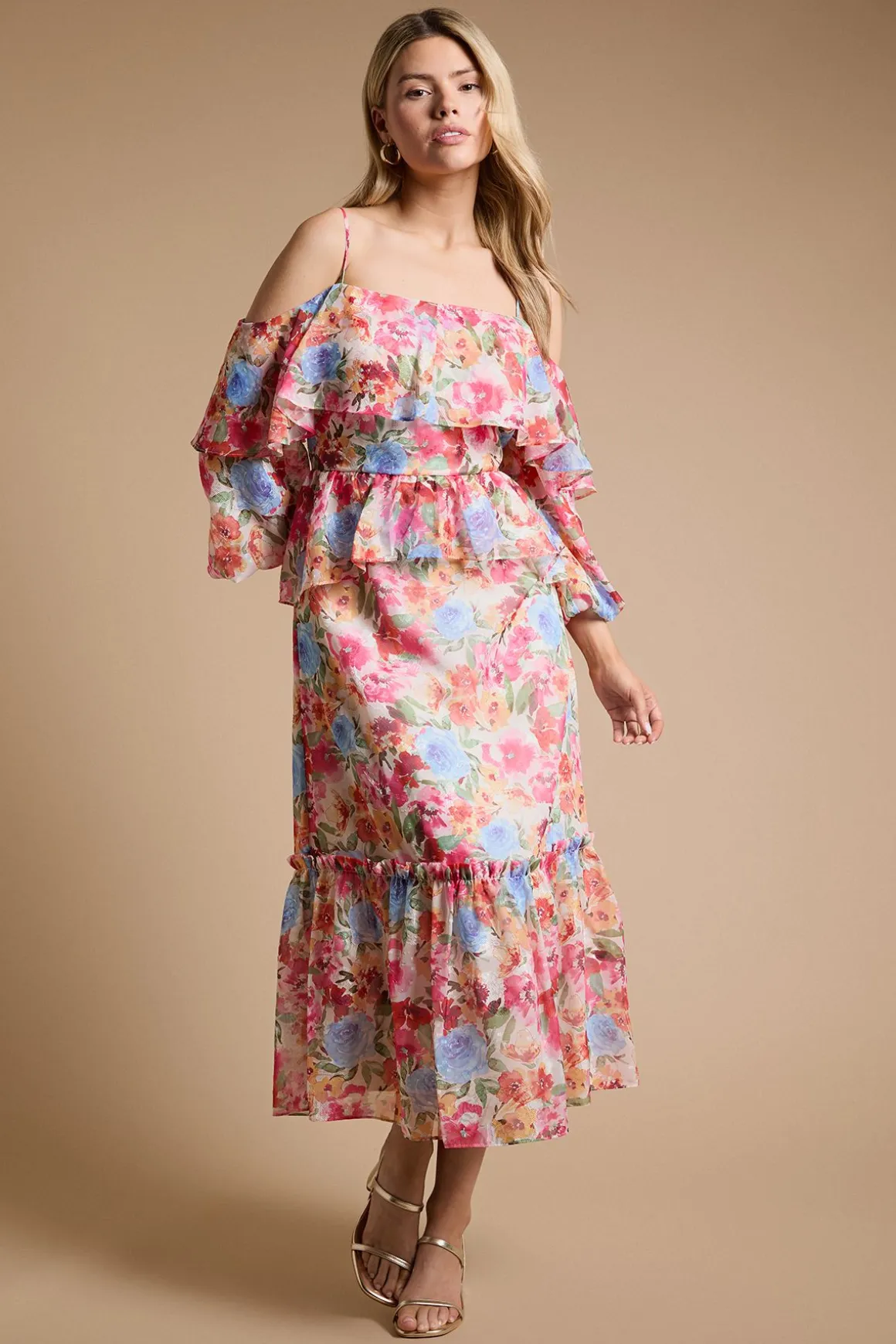 Robe Midi À Volants Floraux Dp Luxe Avec Épaules Dénudées Et Basque