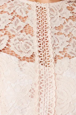 Robe Mi-Longue Ajustée et Évasée en Dentelle
