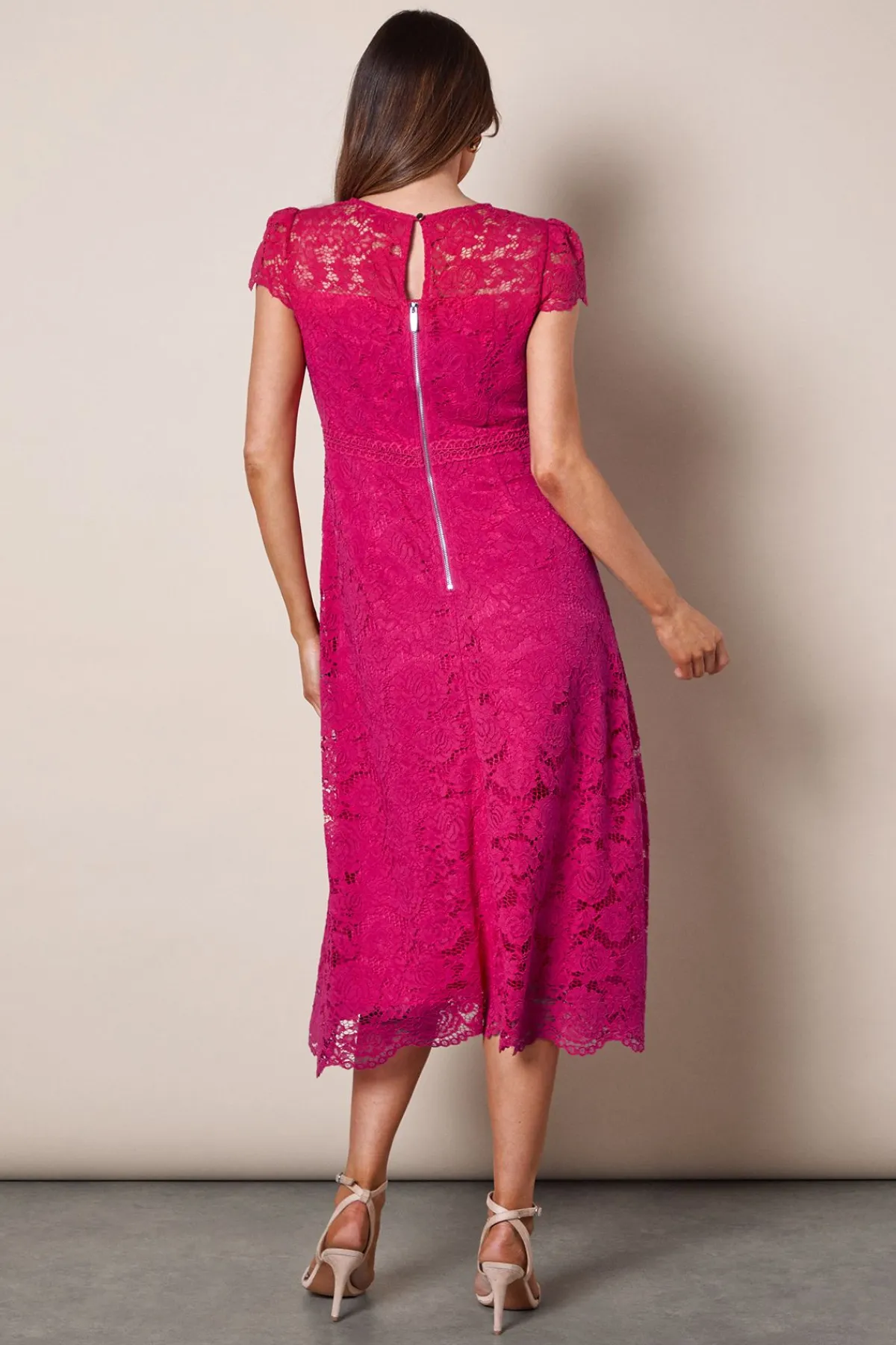 Wallis Robe Mi-Longue Ajustée et Évasée en Dentelle<Femme Robes Mi-Longues|Satin Et Dentelle