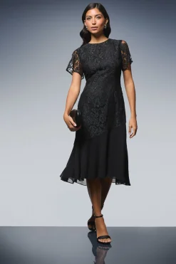Robe Mi-Longue Asymétrique en Dentelle