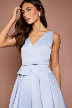 Robe Mi-Longue à Basque Plissée en Satin Structuré Lisa Tan