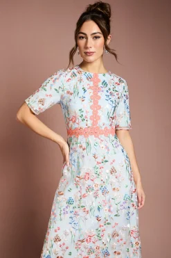 Robe Mi-Longue Brodée Florale Avec Dentelle Appliquée