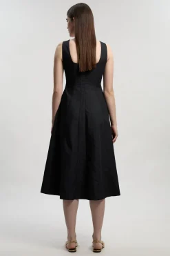 KarenMillen Robe Mi-longue Cintrée en Denim sans Manches à Jupe Évasée<Femme Tailleurs|Denim