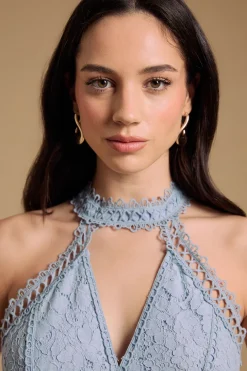 Robe Mi-longue À Col Licou Étagée En Dentelle