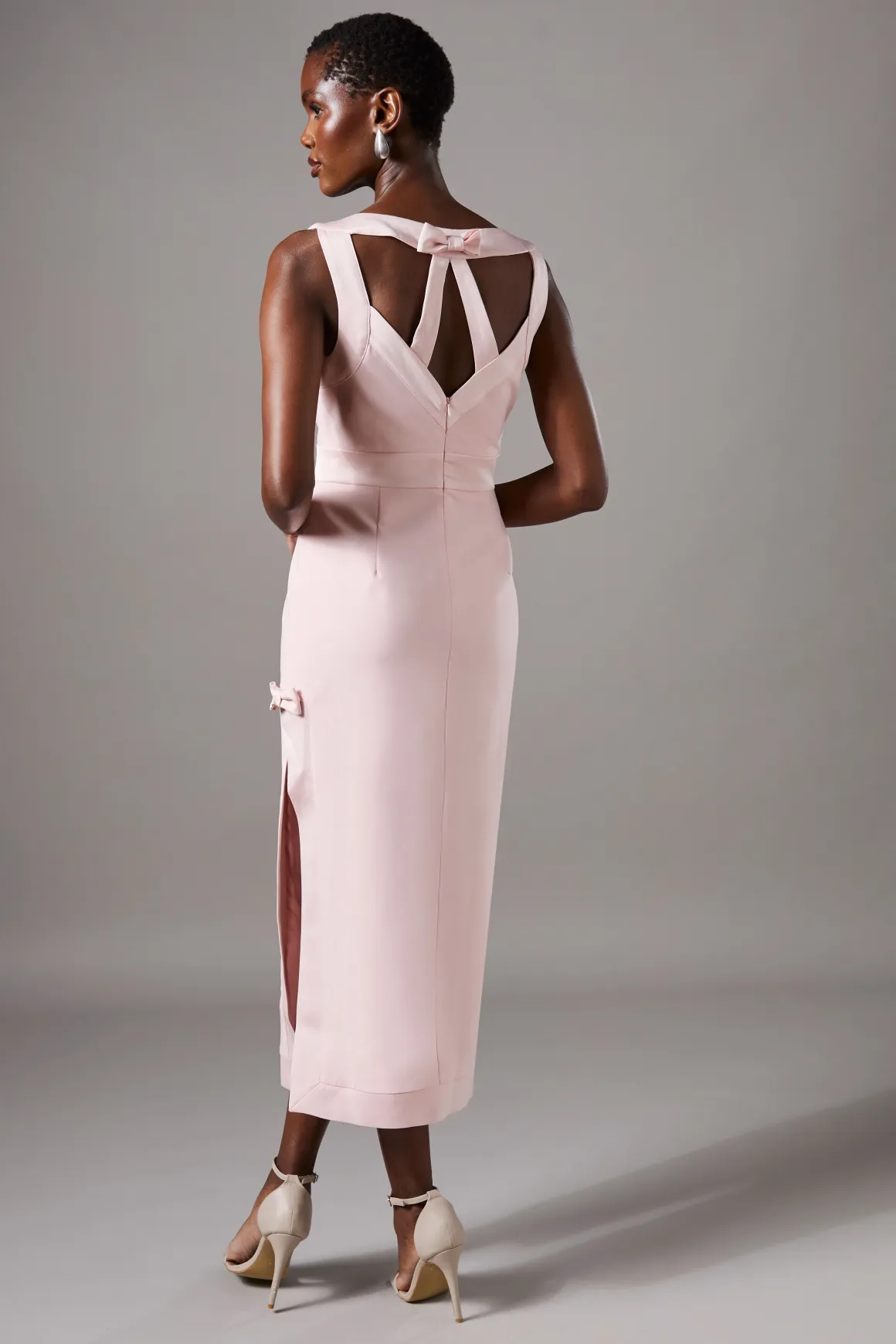 Robe Mi-Longue Col Rond avec Détail Nœud
