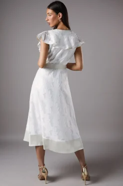 Robe Mi-Longue à Col V en Organza Jacquard Boutonnée