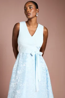 Robe Mi-longue à Corsage Bandage avec Jupe Jacquard