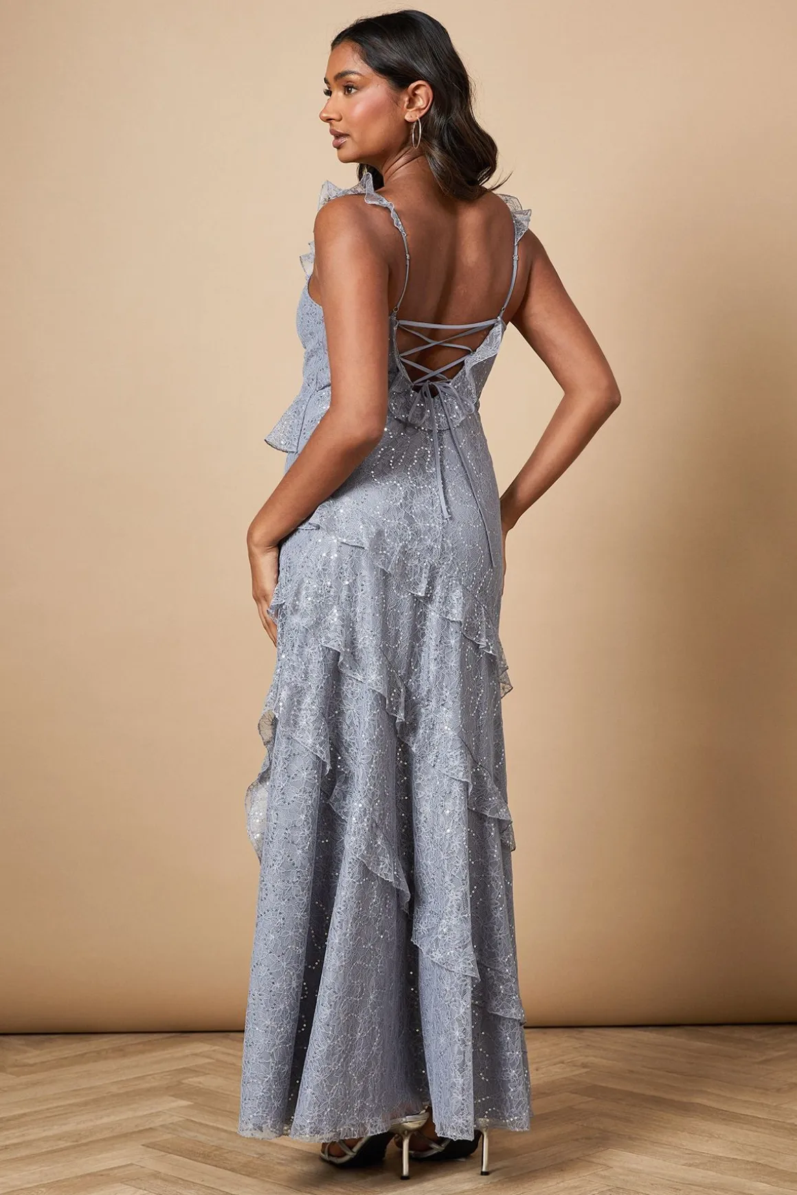 Robe Mi-Longue à Détails de Volants en Dentelle Pailletée